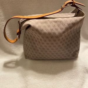 Vintage Dooney & Bourke hobo bag